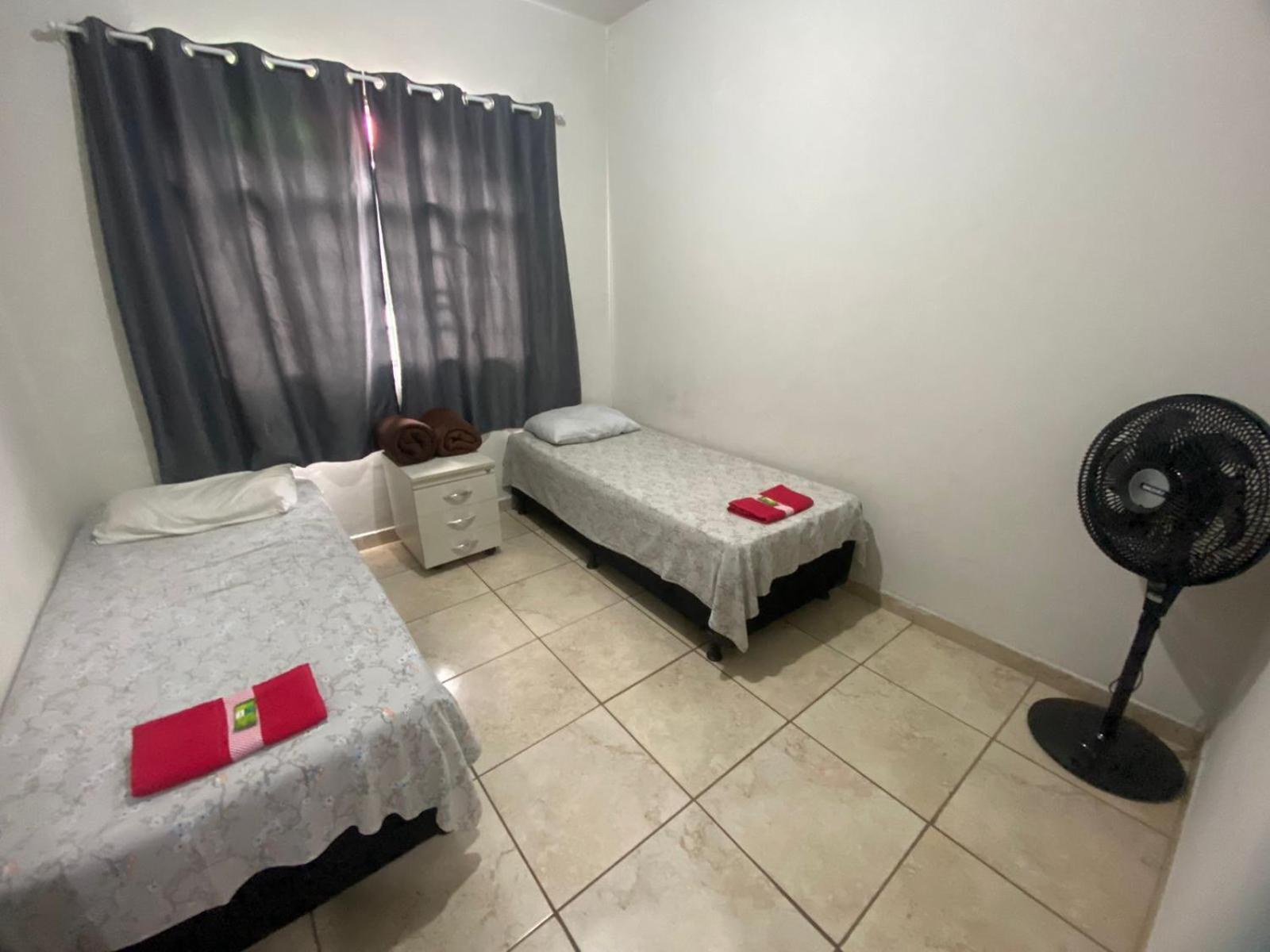 Casas De Temporadas - Hotel Recanto Do Sossego Uberlândia Værelse billede