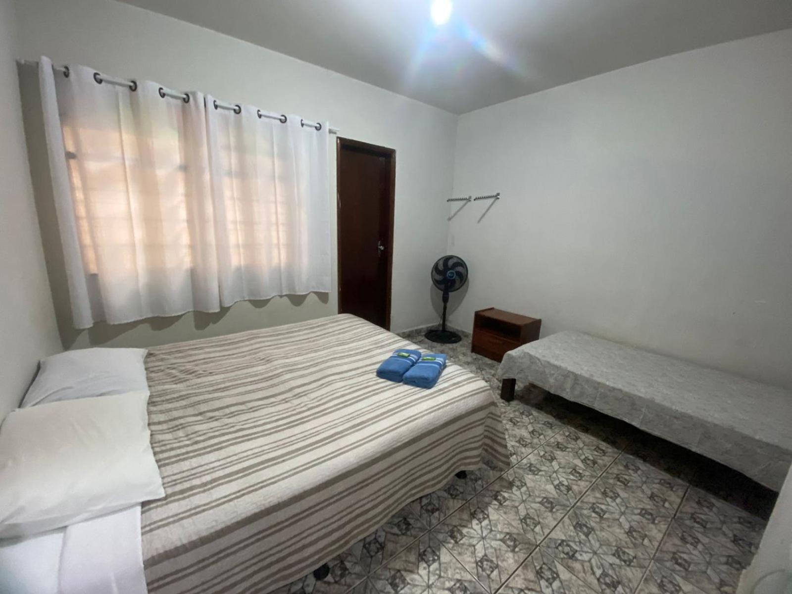 Casas De Temporadas - Hotel Recanto Do Sossego Uberlândia Værelse billede